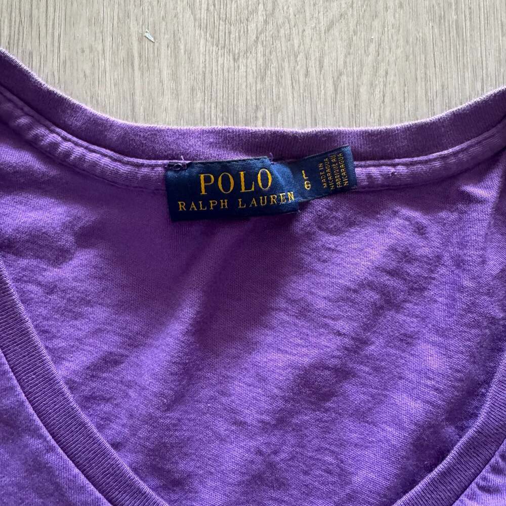 Polo Ralph Lauren Purple V-Neck T-Shirt Size Large - Picture 2 of 5